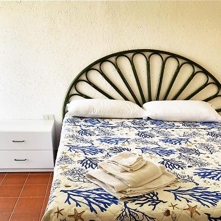 Le Gemme Di Mirto Aparthotel Palau Exteriör bild
