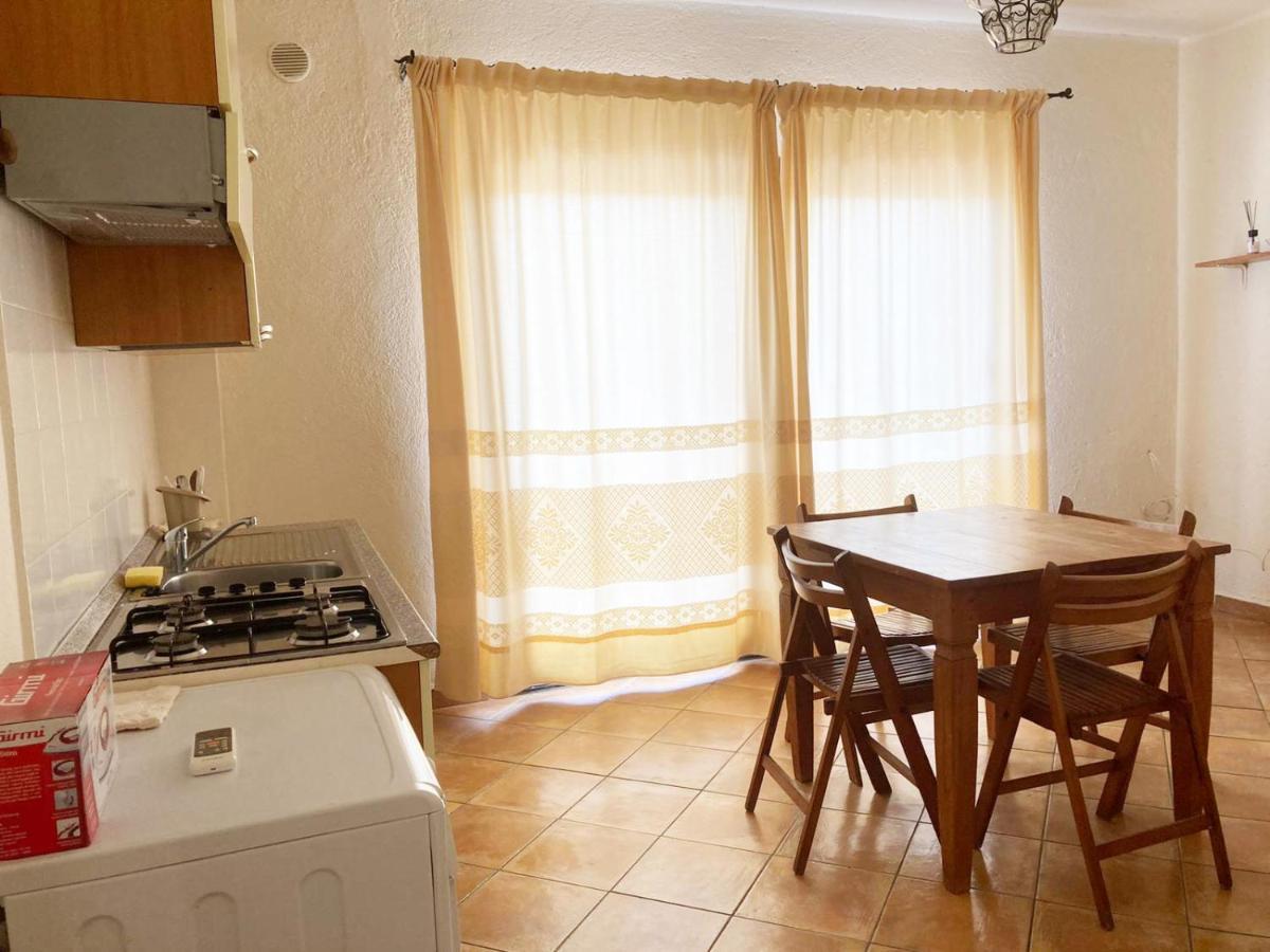 Le Gemme Di Mirto Aparthotel Palau Exteriör bild
